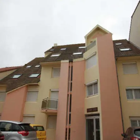 Studio A Avec Balcon, Vue Mer Et Kitchnette - Fr-1-730-7 *